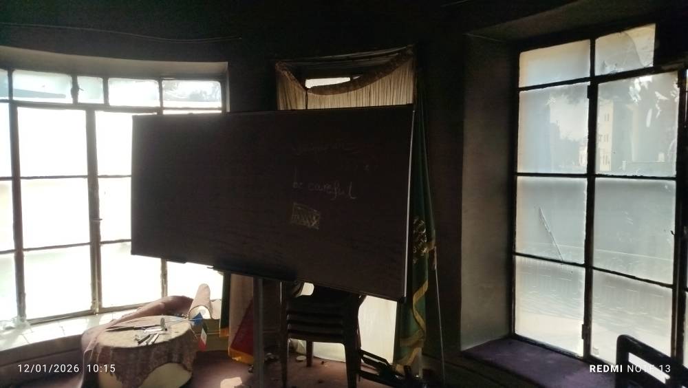 گزارش تصویری  حمله اغتشاشگران تروریست به دفاتر اتحادیه انجمن های اسلامی دانش‌آموزان در استانهای مازندران، اصفهان و کرمان