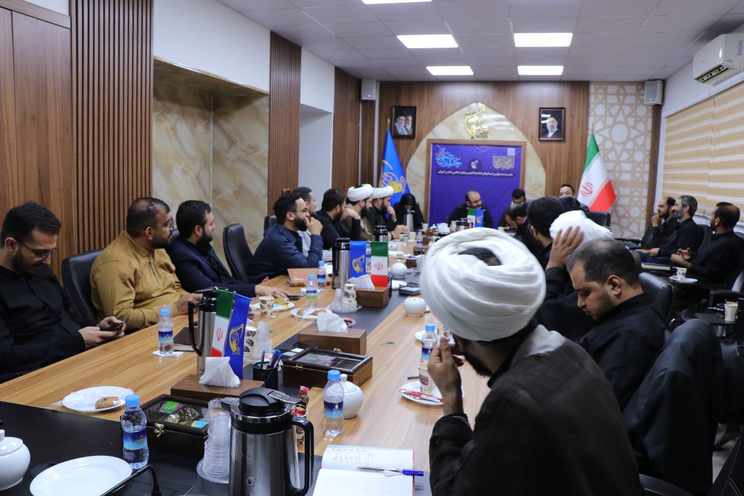 روز اول  نشست «حلقه وصل»   اتحادیه انجمن‌های اسلامی دانش‌آموزان - مرداد  1405