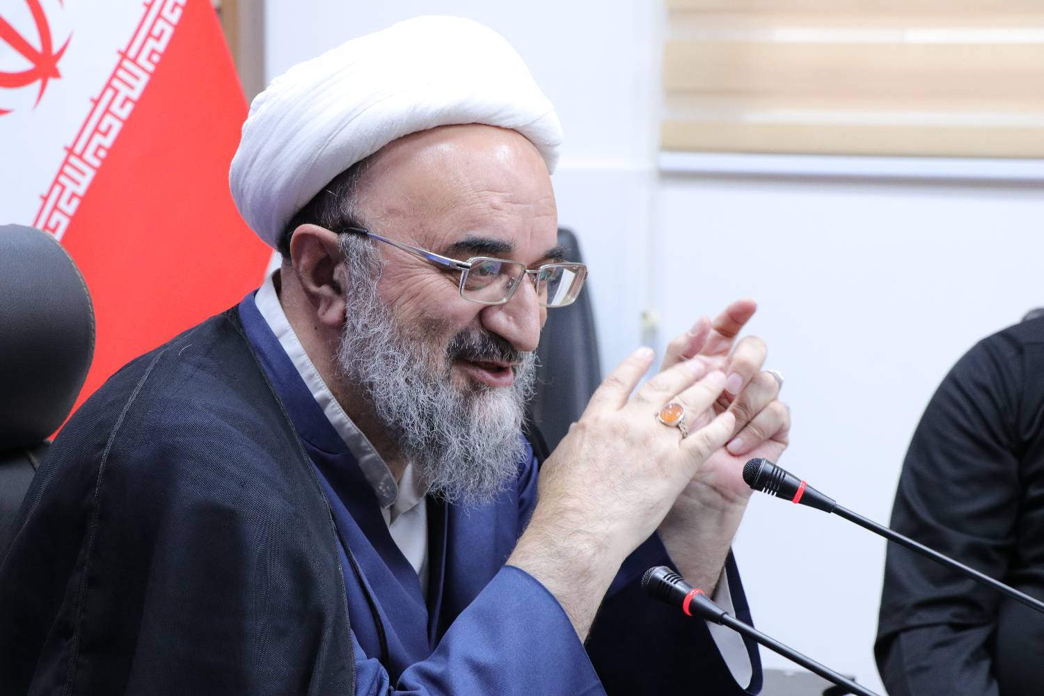 روز اول  نشست «حلقه وصل»   اتحادیه انجمن‌های اسلامی دانش‌آموزان - مرداد  1405