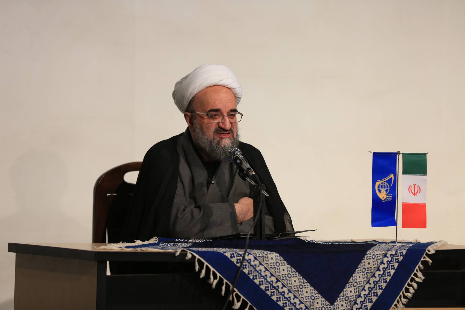 روز اول کاردو ملی مدرسه انقلاب - 3 دی ماه 1404