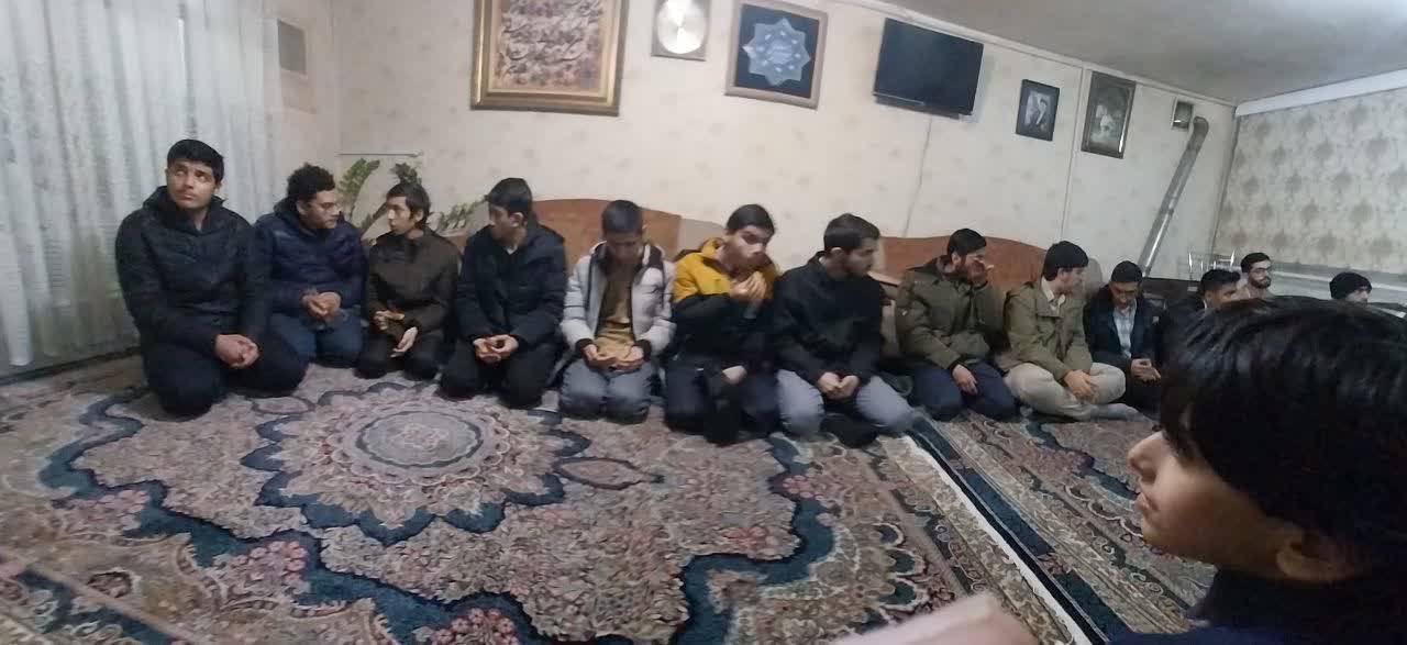 به مناسبت سالروز تولد شهید خدمت /  حماسه‌ای از عشق به شهید جمهور توسط بچه های انجمن اسلامی